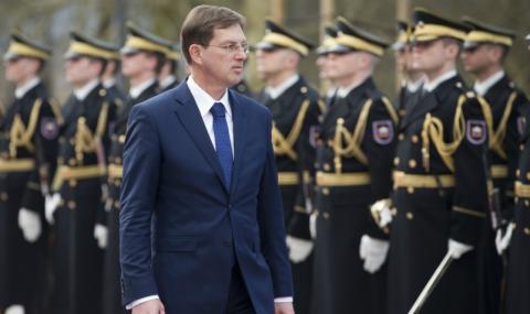 Премиерът на Словения подаде оставка - Март 2018 - 1