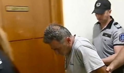 Македонецът Зоран, превозвал 88 мигранти, остава в ареста - 1