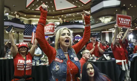 Donald Trump supporters gather in Palm Beach, speech expected ahead of election results  - 1