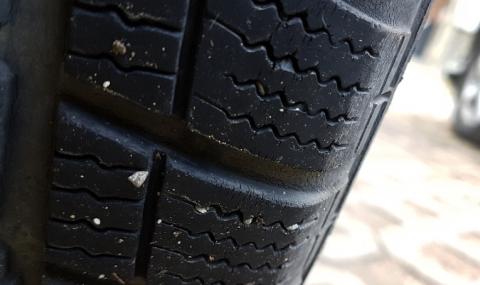 Търговци предлагат износени гуми като здрави в интернет - 1