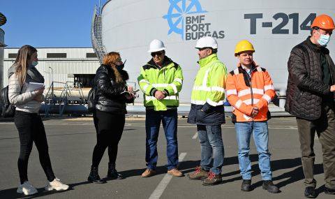 „БМФ Порт Бургас” демонстрира безопасността на съоръженията и мащабността на инвестициите си - 1