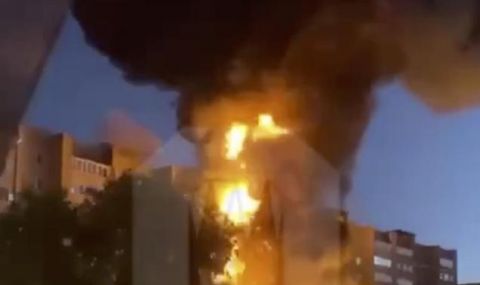 Пожарът в жилищния блок в Ейск е овладян - 1