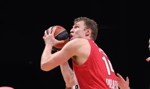 Olympiacos and Vezenkov with victory #24 in the Greek championship  - 1