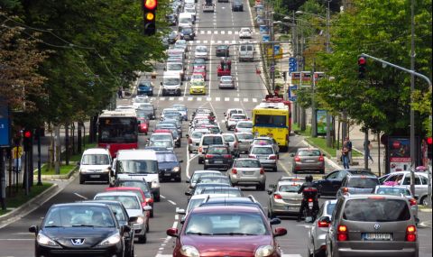 Какво ще се случи с бензиновите и дизеловите коли след 2035 година? - 1