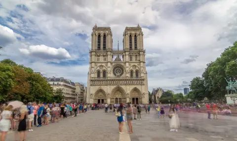 Над 6 милиона души са посетили катедралата „Нотр Дам“ след реставрацията - 1