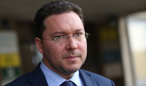 Даниел Митов: Лъжа е, че армията ни е недофинансирана - 1