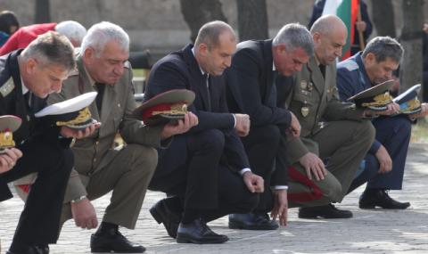 Президентът почете паметта на загиналите български воини - 1