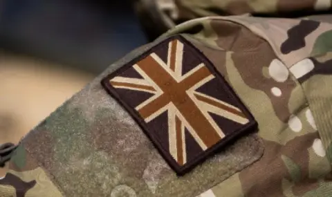 The Times: Британски войник от редовните сили на Обединеното кралство загина в Украйна при тестове на оръжия на ВСУ - 1