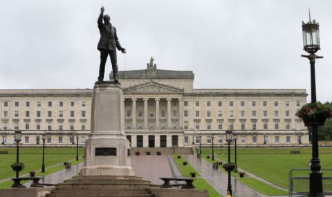 "Шин Фейн" спечели историческа победа на парламентарните избори в Северна Ирландия - 1