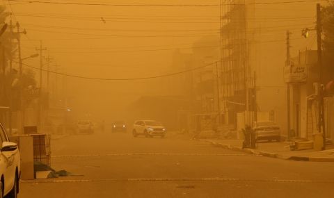 Хиляди иракчани имат нарушения в дишането след пясъчна буря - 1