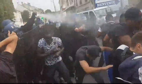 Парижко предградие на бунт срещу полицейско насилие за втора нощ - 1