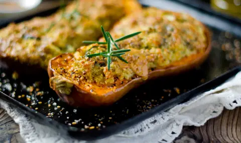 Рецепта на деня: Пълнена тиква с кайма и зеленчуци - 1