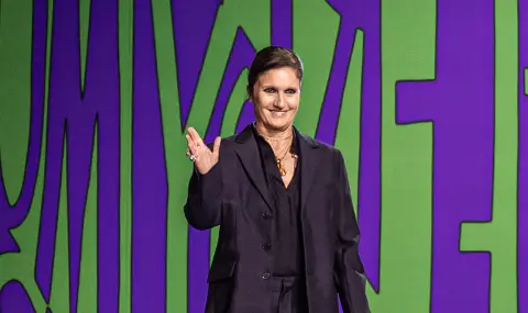 Творческият директор на "Диор" напуска поста си - 1