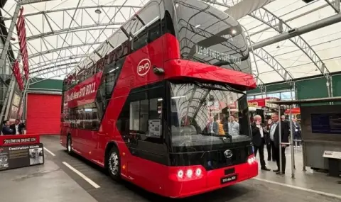 Двуетажните автобуси в Лондон ще са... китайски - 1