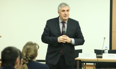 Калфин: Гърция си свърши по-добре работата със Скопие - 1