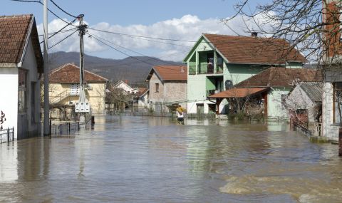 Проливни дъждове причиниха щети в Румъния - 1