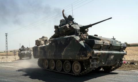 Турция вдига отбранителна линия по границата със Сирия - 1