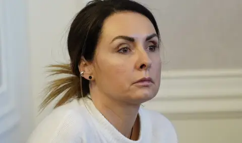 Кремена Кунева за скандалите в ПП-ДБ: Скъпи деца на демокрацията, мама и тате не са „заедно“. И е така отдавна - 1