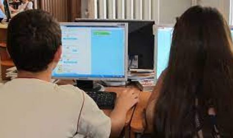 34 хиляди ученици остават без интернет, ако се наложи онлайн обучение - 1