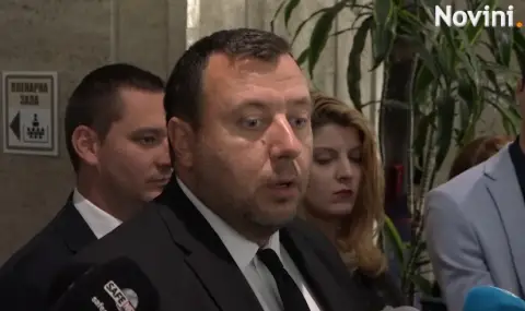 Петър Петров: Раздаването на бонуси в АПИ продължава - 1