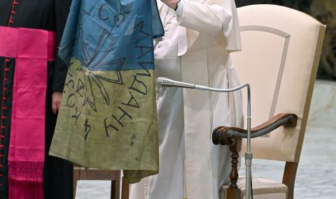Папа Франциск осъди клането в Буча - 1