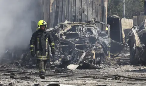 Силни експлозии в Одеса след ракетна атака   - 1