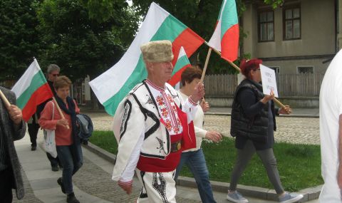 За шести пореден път хиляди българи участваха в Поход за мир - 1