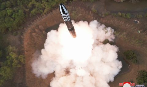 Новата севернокорейска космическа ракета е с двигател за балистични ракети - 1