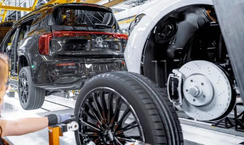 Mercedes също предупреди за затваряне на някои от европейските си заводи - 1