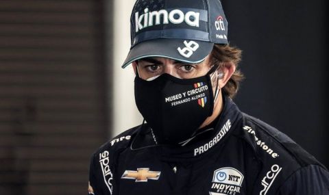 Кола помете и вкара в болница световен шампион във Формула 1 - 1