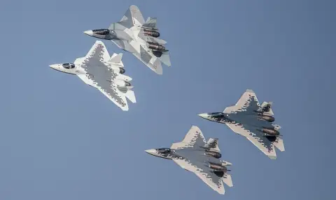 Руски Су-57 в небето! Украйна вече ще обявява въздушна тревога - 1