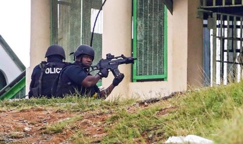Властите на Кайманите замразиха руски активи за над 7 млрд. USD - 1