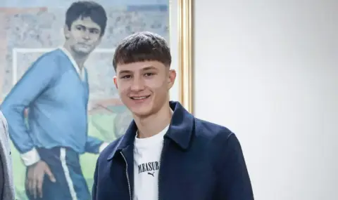 17-годишен нападател попадна в групата на Левски за сблъсъка с Локомотив Пловдив - 1