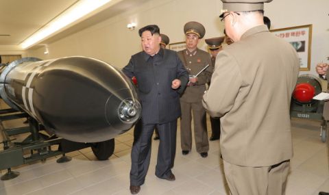 Северна Корея представи нови ядрени бойни глави - 1