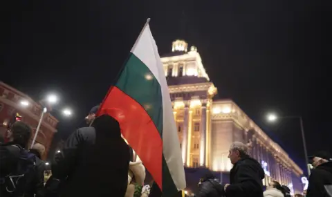 47 дни след оставката: "Хора, не заспивайте пак, за Бога" - 1