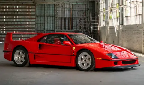 Легенда на търг: Истинска капсула на времето с герба на Ferrari и подписа на Лий Якока - 1