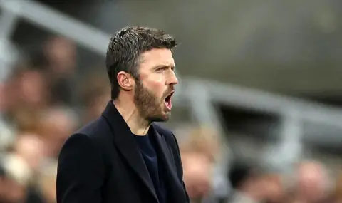 В Ман Юнайтед продължават да умуват за Майкъл Карик  - 1