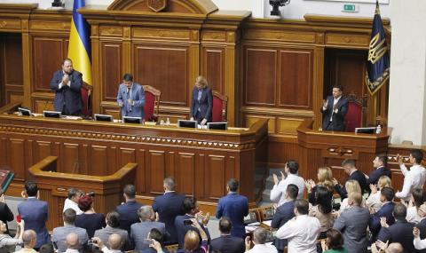На ринга! Първо меле в новия украински парламент (ВИДЕО) - 1
