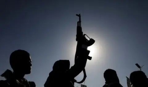 Хусите след смъртоносния израелски удар по кабинета им: Кълнем се пред Аллах - ще отмъстим! - 1