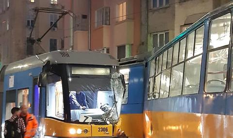 Трамваи се удариха в София - 1