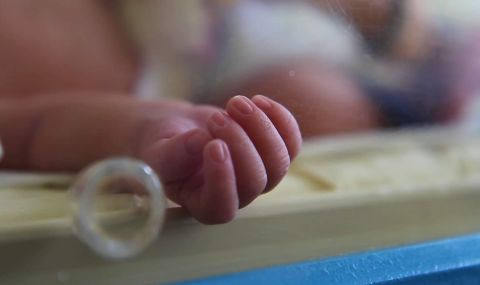 Като в сериал: Две бебета са били разменени в столична АГ, доказват го резултатите от ДНК тест  - 1