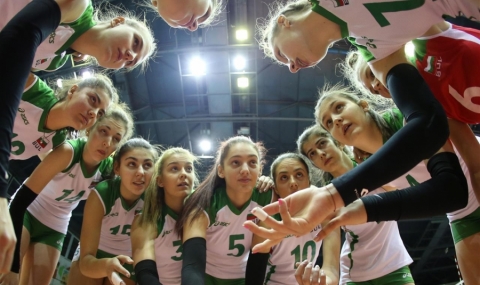 Девойките все по-близо до Евроволей 2017 - 1