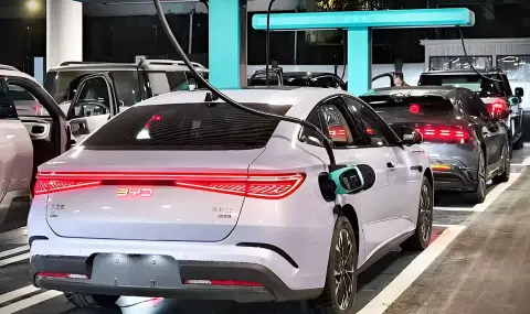 Новите зарядни станции на BYD приличат на бензиностанции… и работят толкова бързо - 1