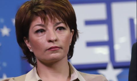 Десислава Атанасова: Имам информация, че Рашков е проверяван от КПКОНПИ - 1