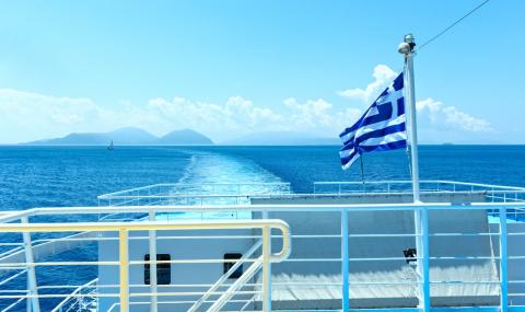 Ферибот в Гърция е поставен под карантина - 1