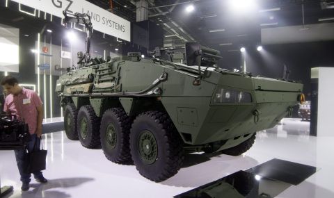 Украйна иска от Полша 150 многоцелеви блиндирани военни машини "Росомак" - 1