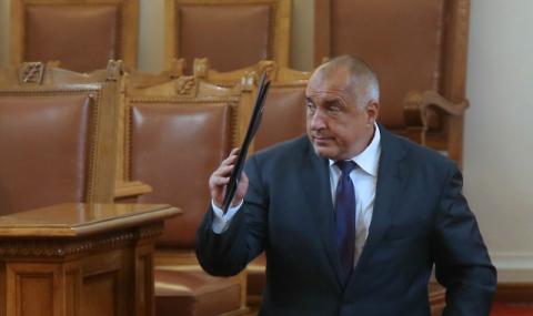 Борисов поиска от президента уволнението на Узунов - 1