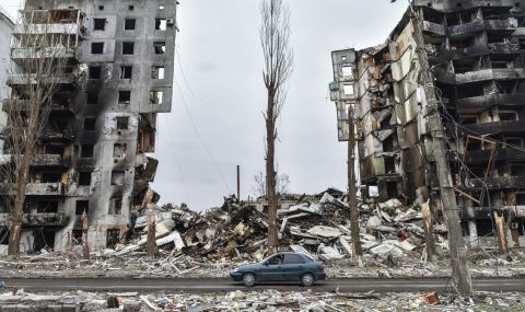 Открити са 26 тела под две рухнали сгради в Бородянка - 1