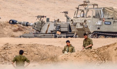 Все повече израелски войници влизат в Газа - 1