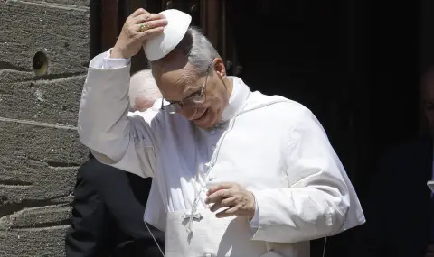 Папата призова да се сложи край на "варварството на войната" - 1